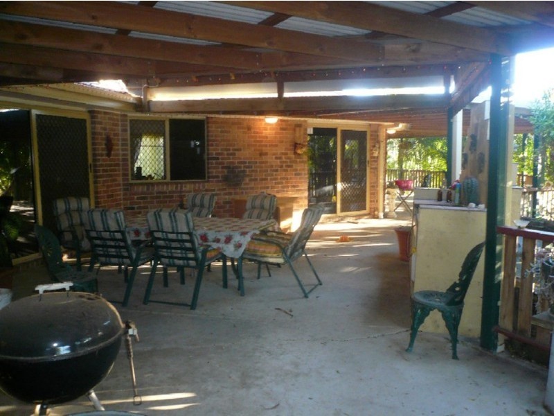 Eatons Hill QLD 4037