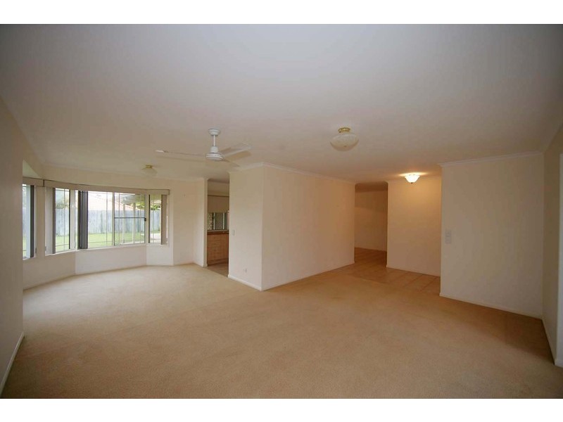 7 Candella Court, Eatons Hill QLD 4037