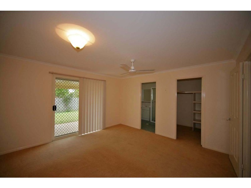 7 Candella Court, Eatons Hill QLD 4037