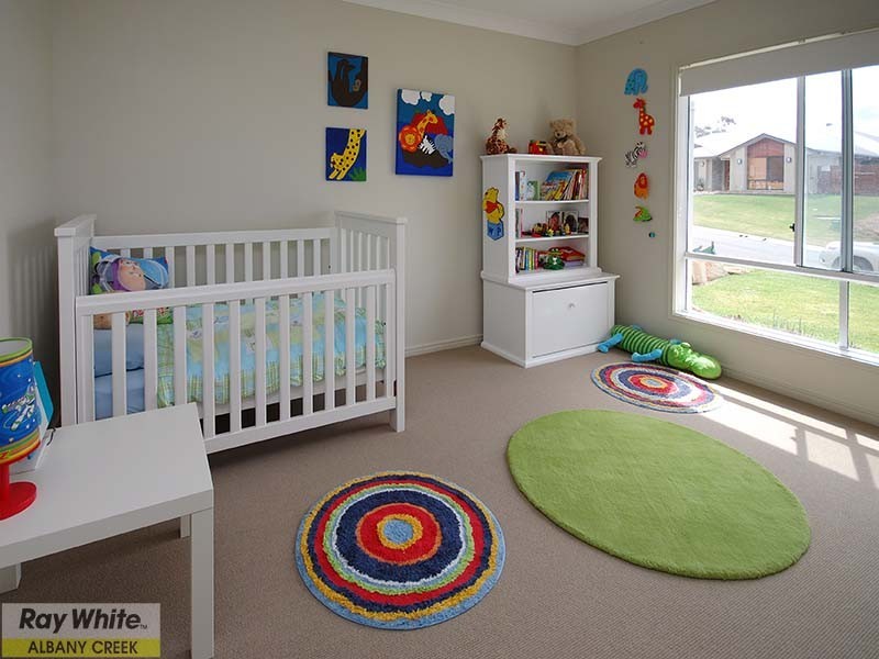 3 Bend Court, Eatons Hill QLD 4037