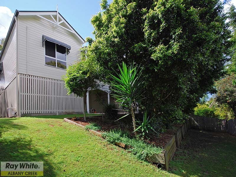 Eatons Hill QLD 4037