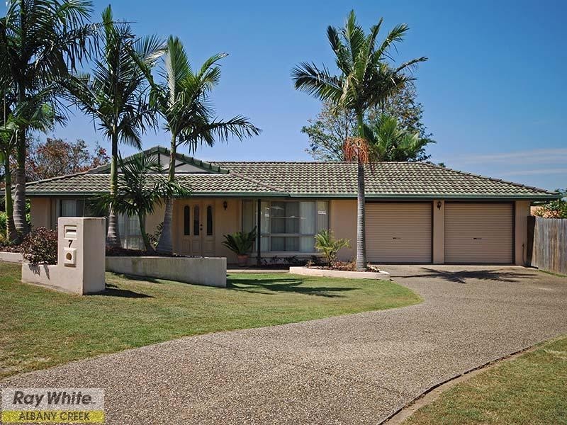 7 Atoll Crescent, Eatons Hill QLD 4037