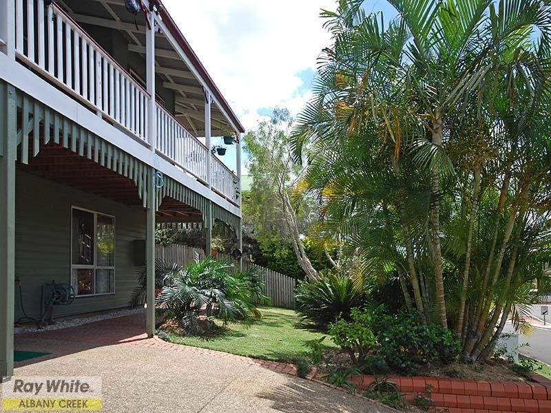 62 Saraband Drive, Eatons Hill QLD 4037