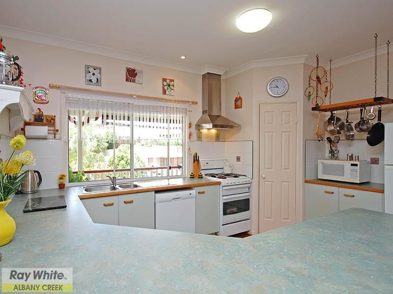 62 Saraband Drive, Eatons Hill QLD 4037