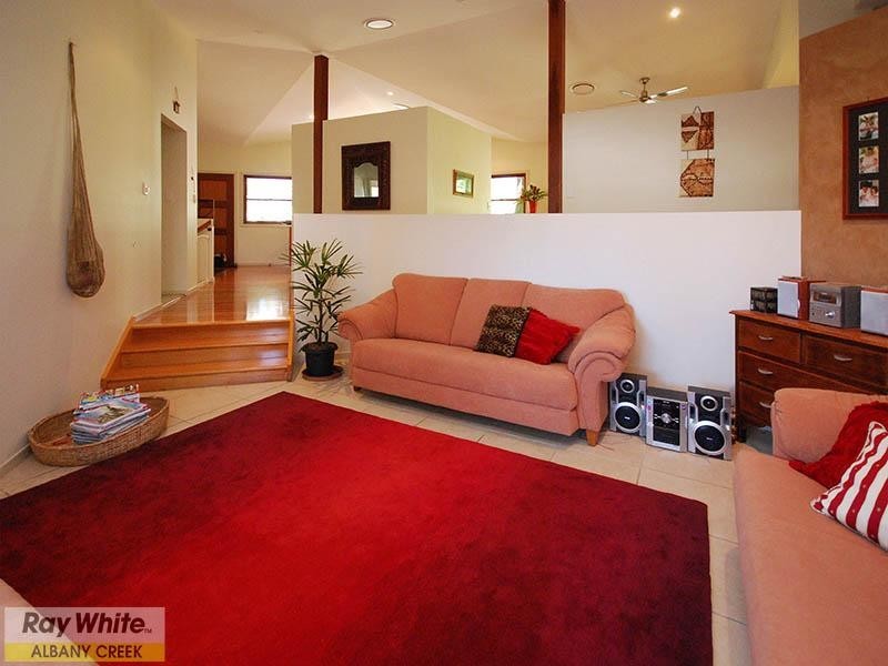 10 Pheasant Court, Cashmere QLD 4500