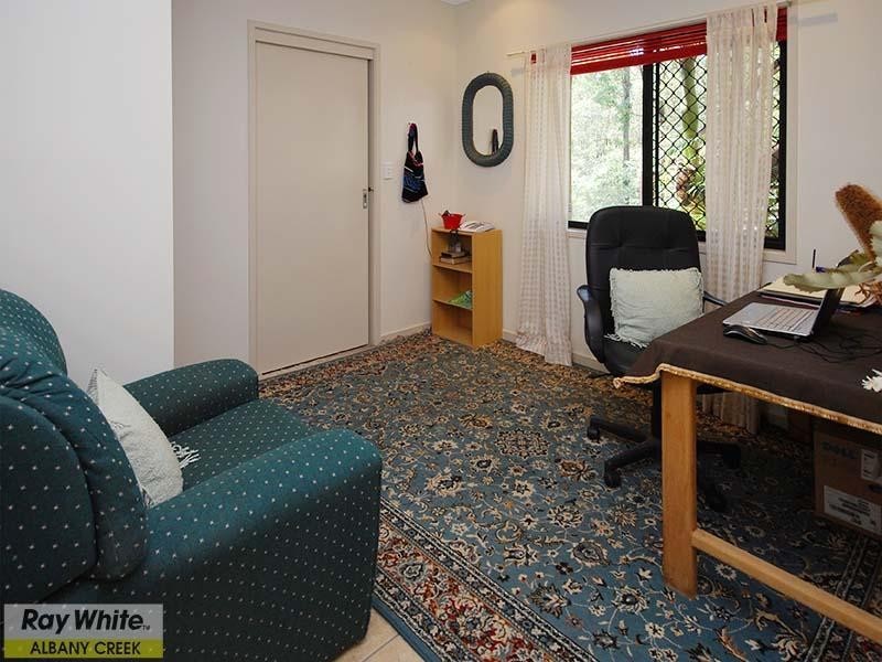 10 Pheasant Court, Cashmere QLD 4500