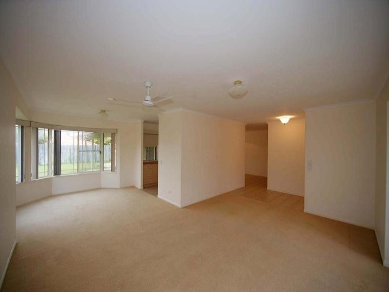 7 Candella Court, Eatons Hill QLD 4037