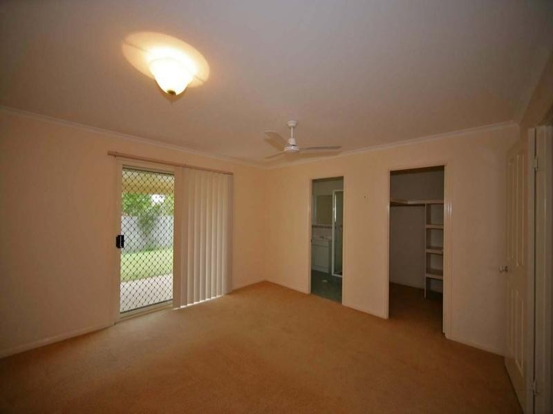 7 Candella Court, Eatons Hill QLD 4037