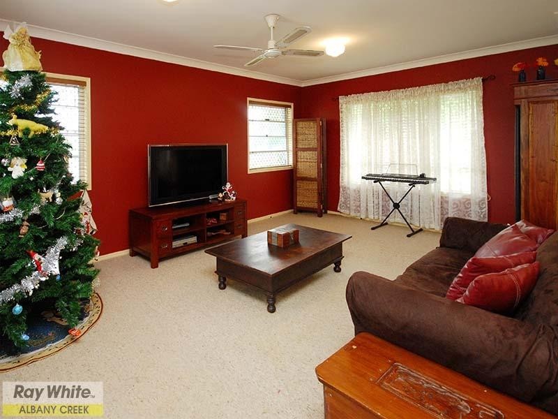 9 Snowwood Drive, Eatons Hill QLD 4037