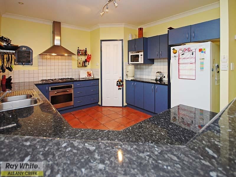 9 Snowwood Drive, Eatons Hill QLD 4037