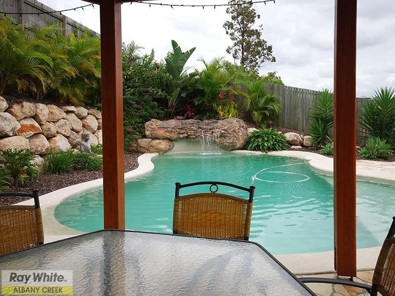 9 Snowwood Drive, Eatons Hill QLD 4037