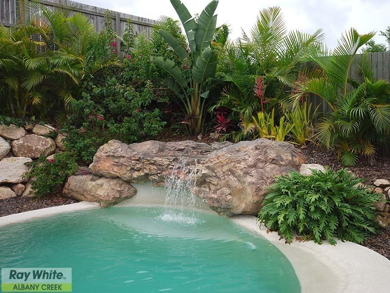 9 Snow wood Drive, Eatons Hill QLD 4037