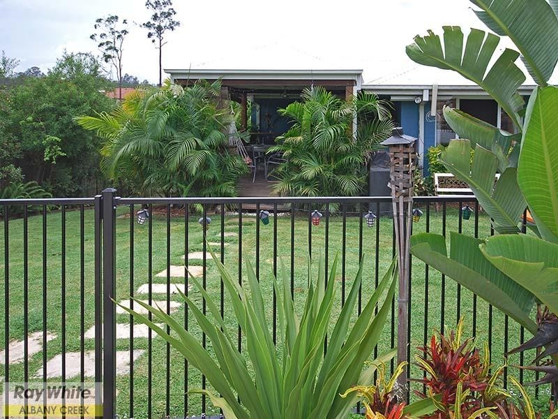 9 Snow wood Drive, Eatons Hill QLD 4037