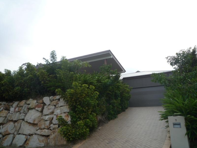 Eatons Hill QLD 4037