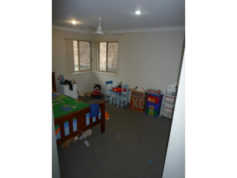 Eatons Hill QLD 4037