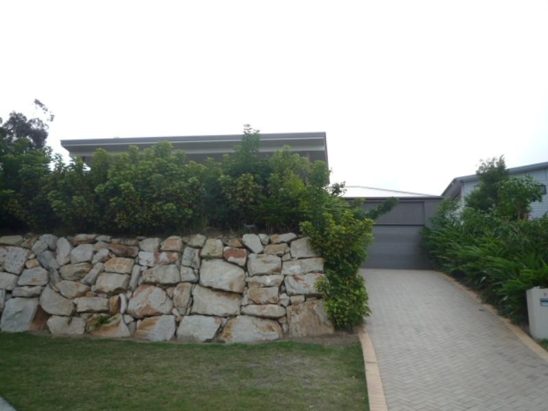 Eatons Hill QLD 4037