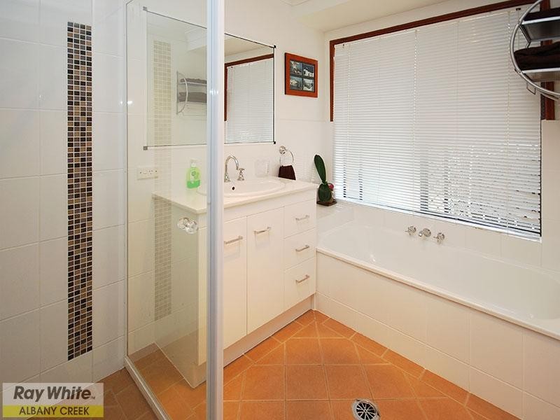 24 Pegasus Avenue, Eatons Hill QLD 4037