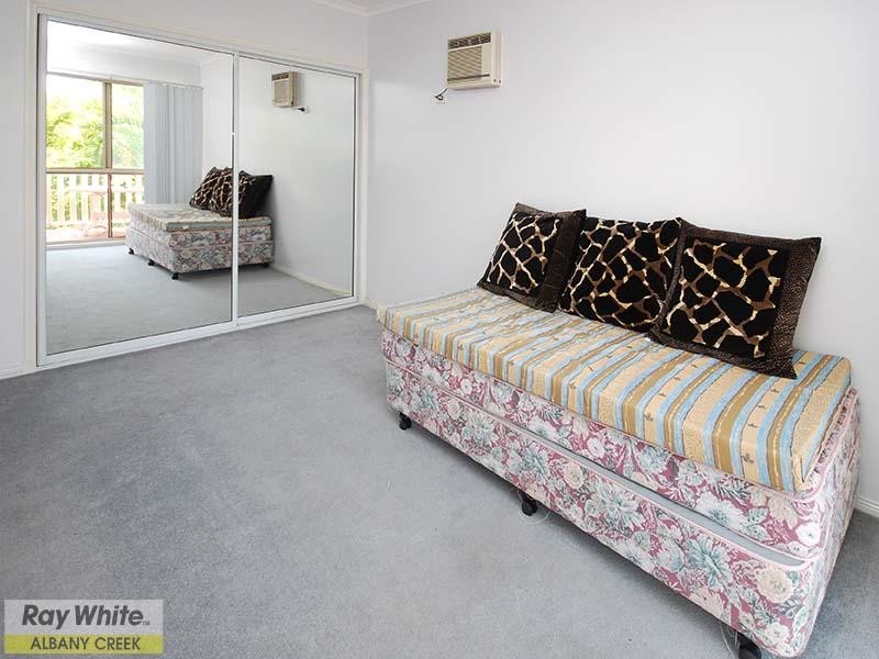 60 Minerva Court, Eatons Hill QLD 4037