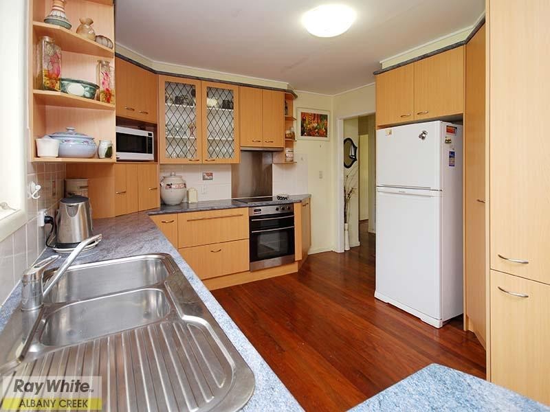 9 Dolcoath Street, Albany Creek QLD 4035