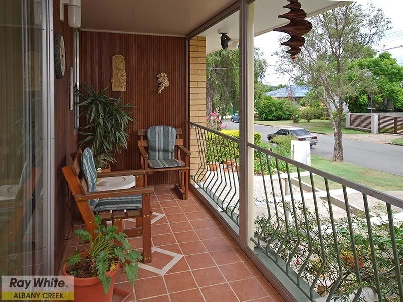 9 Dolcoath Street, Albany Creek QLD 4035