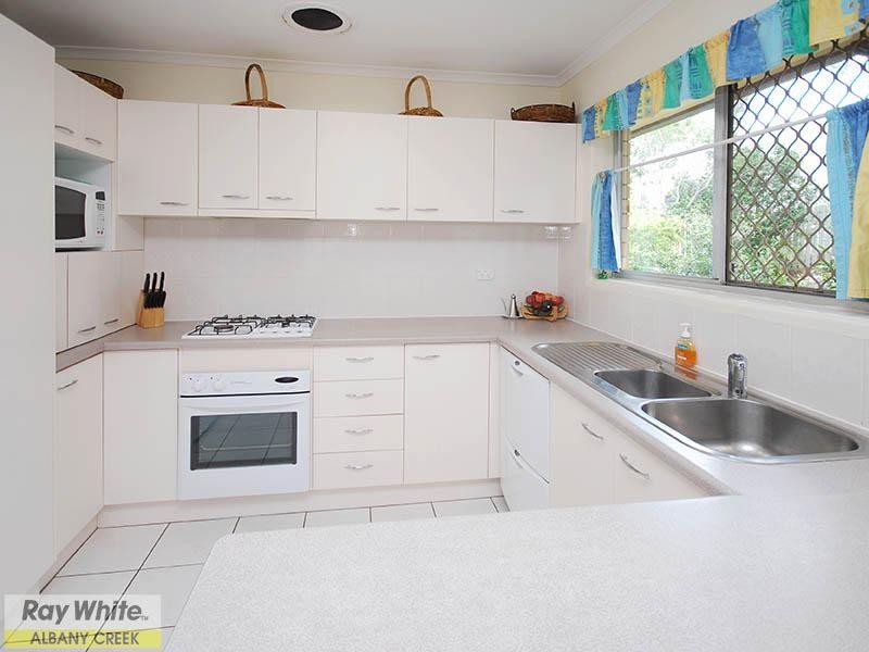 5 Tarnook Drive, Ferny Hills QLD 4055