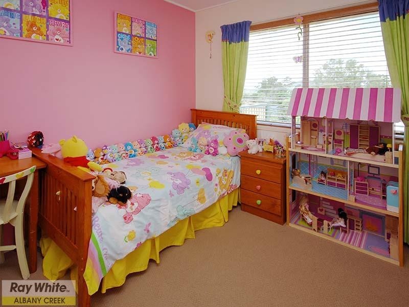 5 Tarnook Drive, Ferny Hills QLD 4055