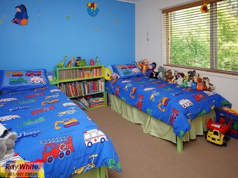 5 Tarnook Drive, Ferny Hills QLD 4055