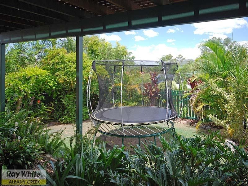 5 Tarnook Drive, Ferny Hills QLD 4055