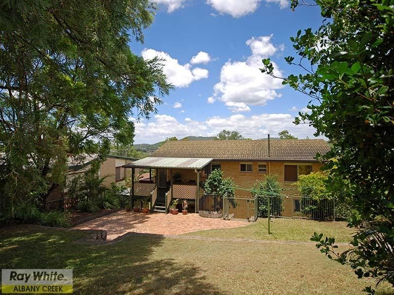 5 Tarnook Drive, Ferny Hills QLD 4055