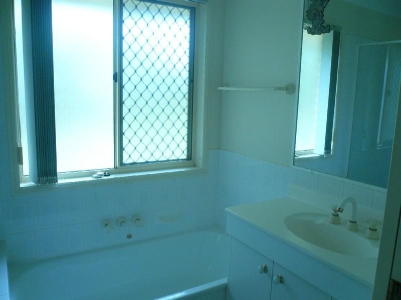 69 Raven Court, Warner QLD 4500