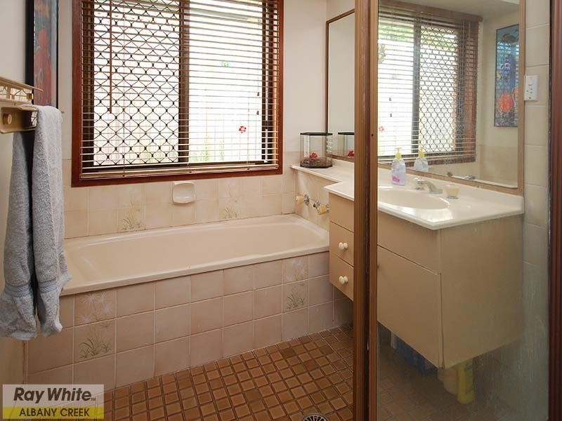 23 Pegasus Avenue, Eatons Hill QLD 4037