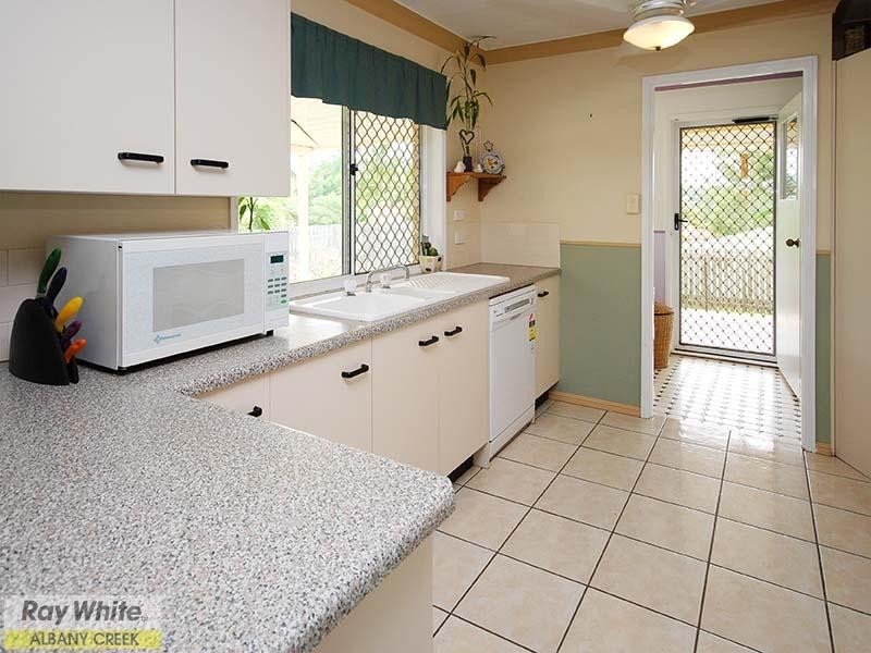 6 Seaforth Close, Albany Creek QLD 4035