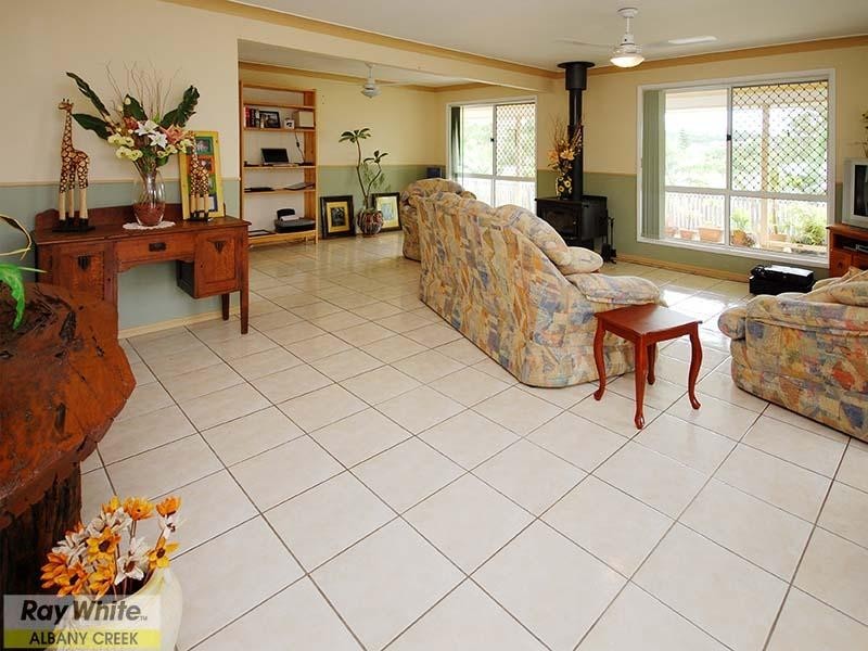 6 Seaforth Close, Albany Creek QLD 4035