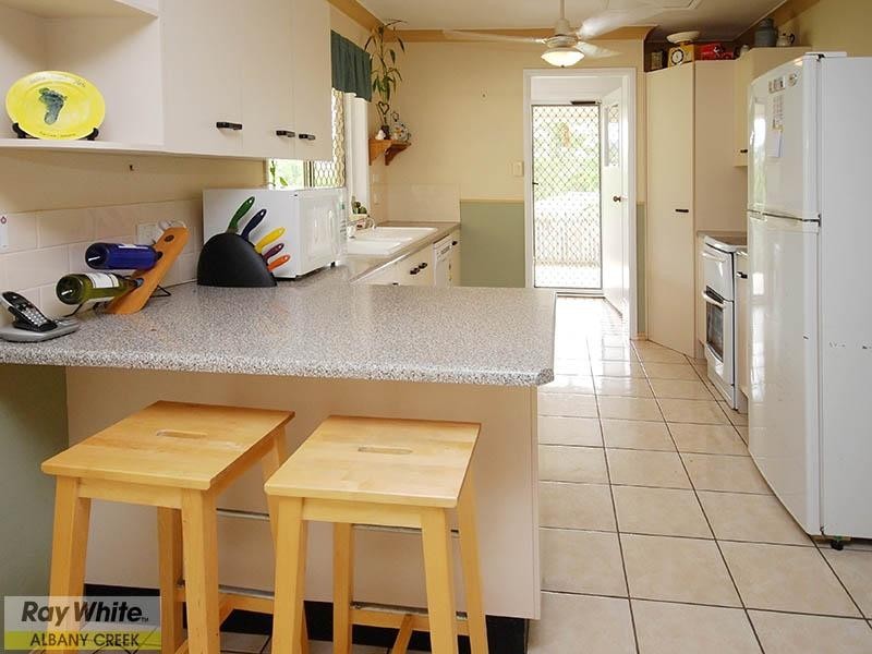 6 Seaforth Close, Albany Creek QLD 4035