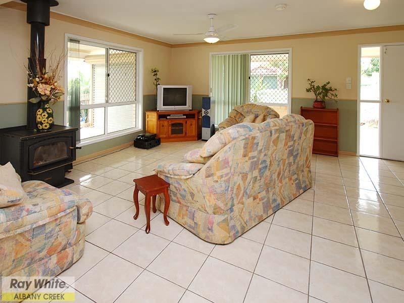 6 Seaforth Close, Albany Creek QLD 4035