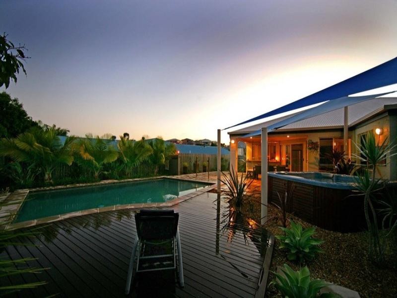 6 Altissimo Court, Eatons Hill QLD 4037