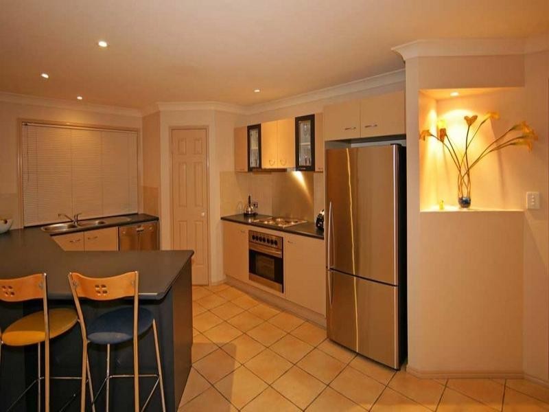 6 Altissimo Court, Eatons Hill QLD 4037