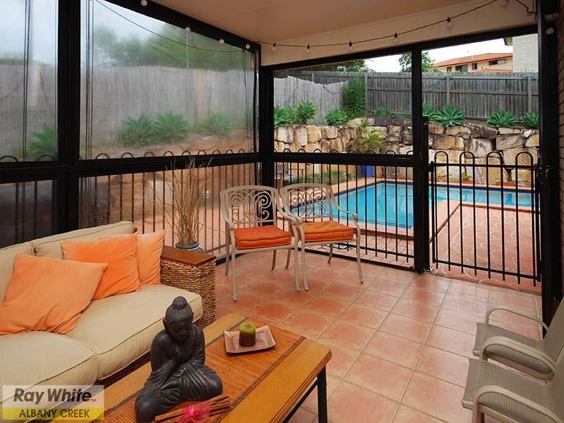 16 Snow wood Drive, Eatons Hill QLD 4037