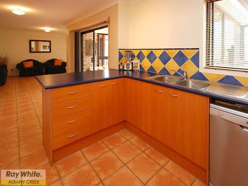 16 Snow wood Drive, Eatons Hill QLD 4037