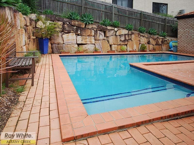 16 Snow wood Drive, Eatons Hill QLD 4037