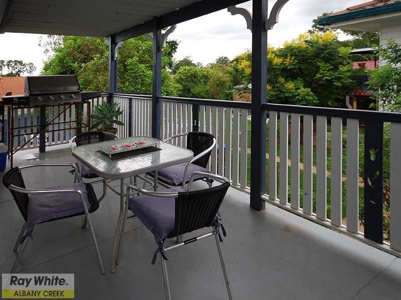 50 Pleasant Drive, Albany Creek QLD 4035