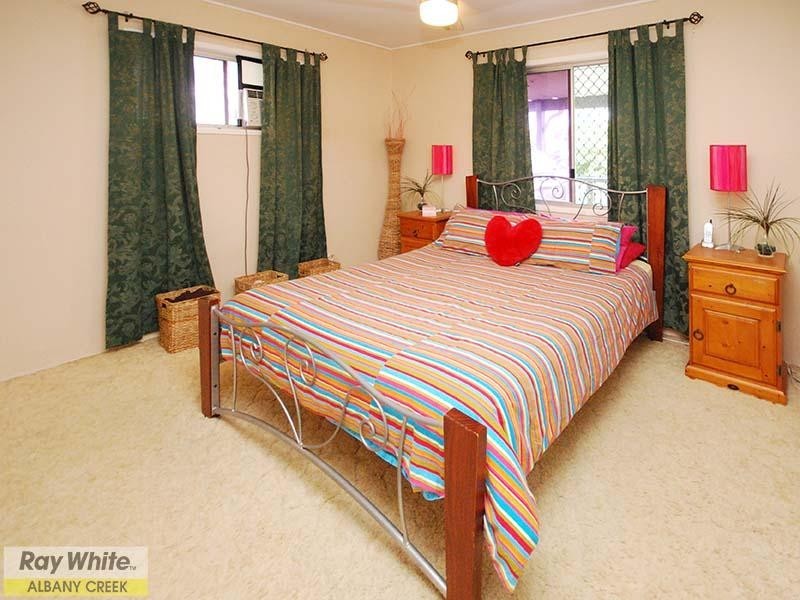 50 Pleasant Drive, Albany Creek QLD 4035