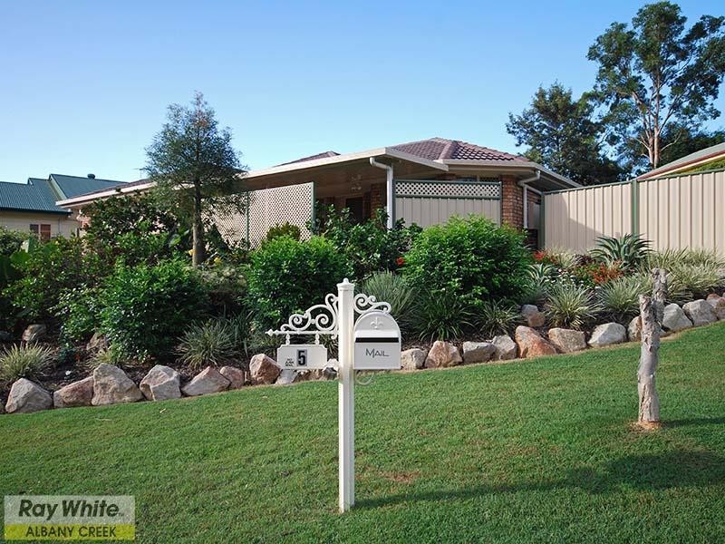 5 Brandy Court, Eatons Hill QLD 4037