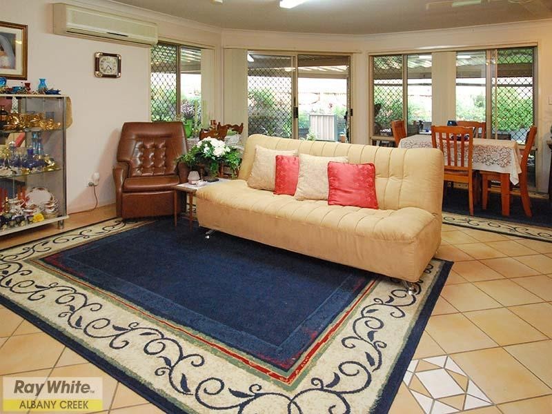 5 Brandy Court, Eatons Hill QLD 4037