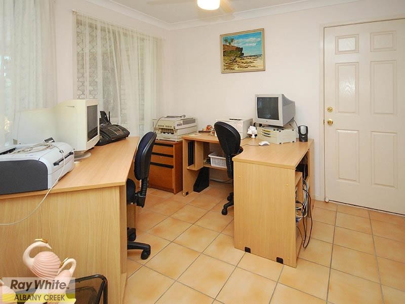 5 Brandy Court, Eatons Hill QLD 4037