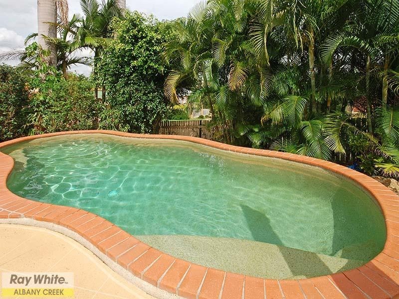 32 Flinders Way, Albany Creek QLD 4035