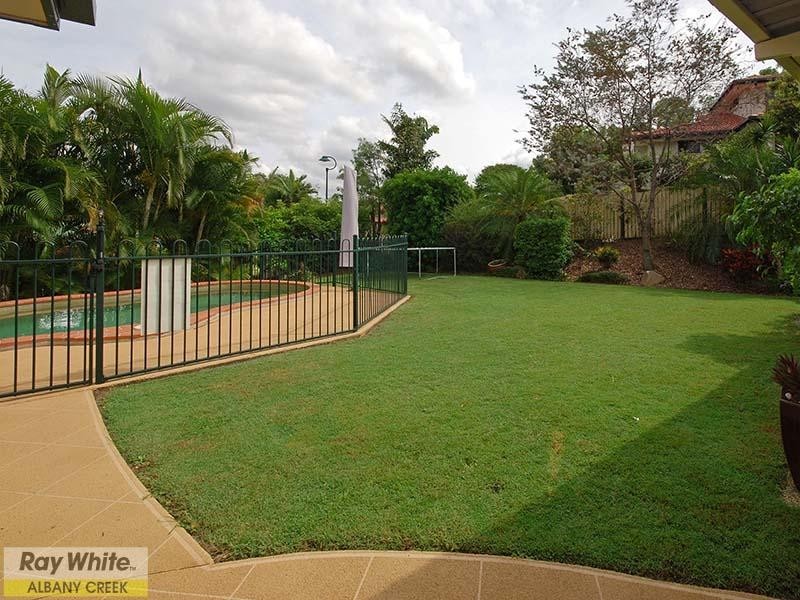 32 Flinders Way, Albany Creek QLD 4035