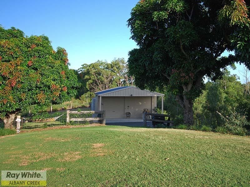 5 Amamoor Court, Cashmere QLD 4500