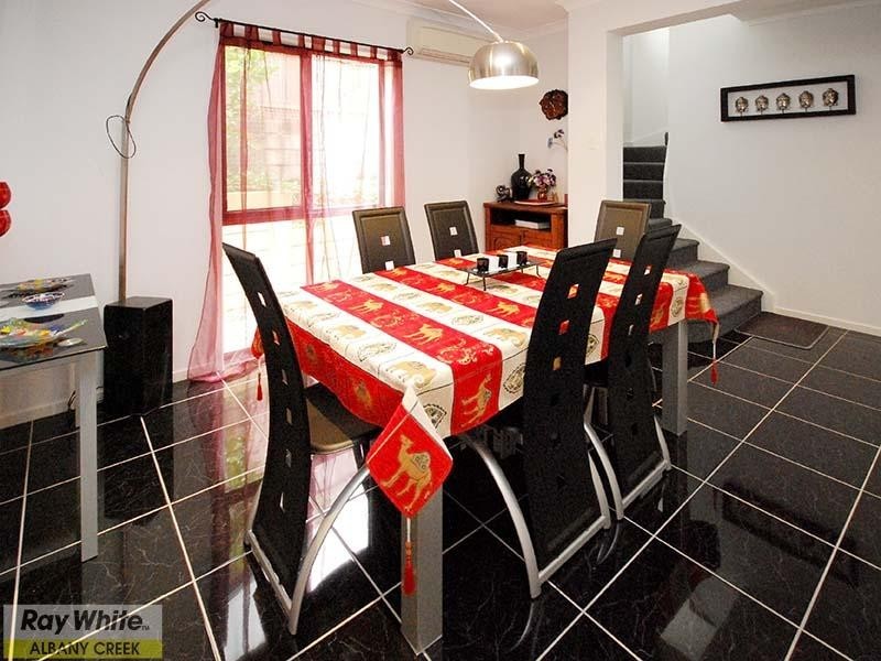 25 Alberic Court, Eatons Hill QLD 4037