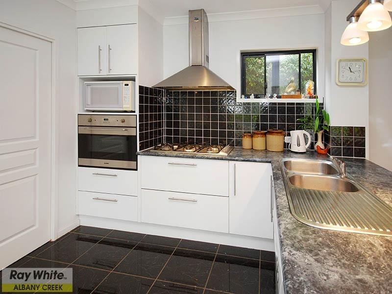 25 Alberic Court, Eatons Hill QLD 4037